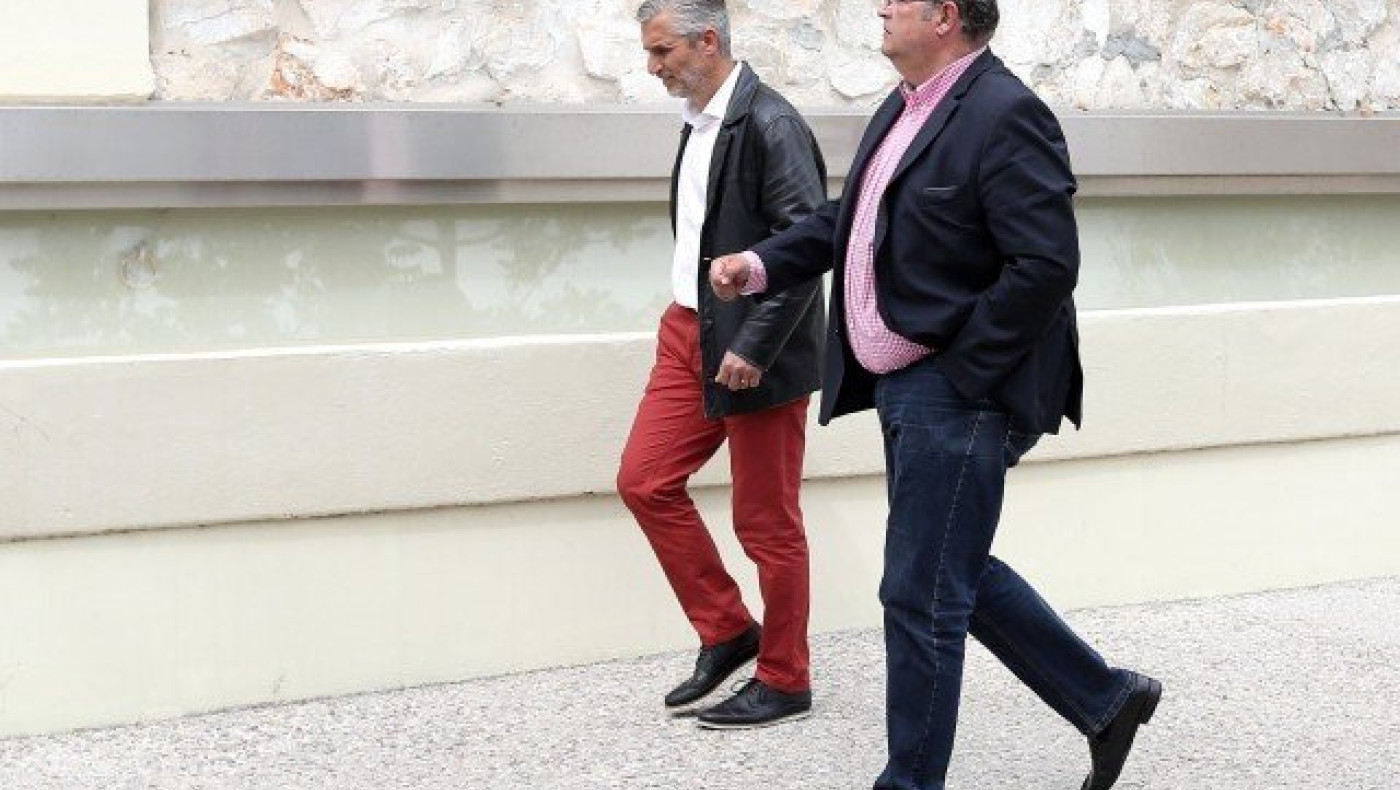 Ο Λασκαράκης τα είπε όλα,  αλλά έλαμψε η γελοιότητα...   