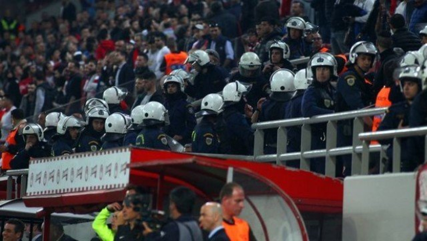 Οι        κάμερες       και            ο          λύκος!