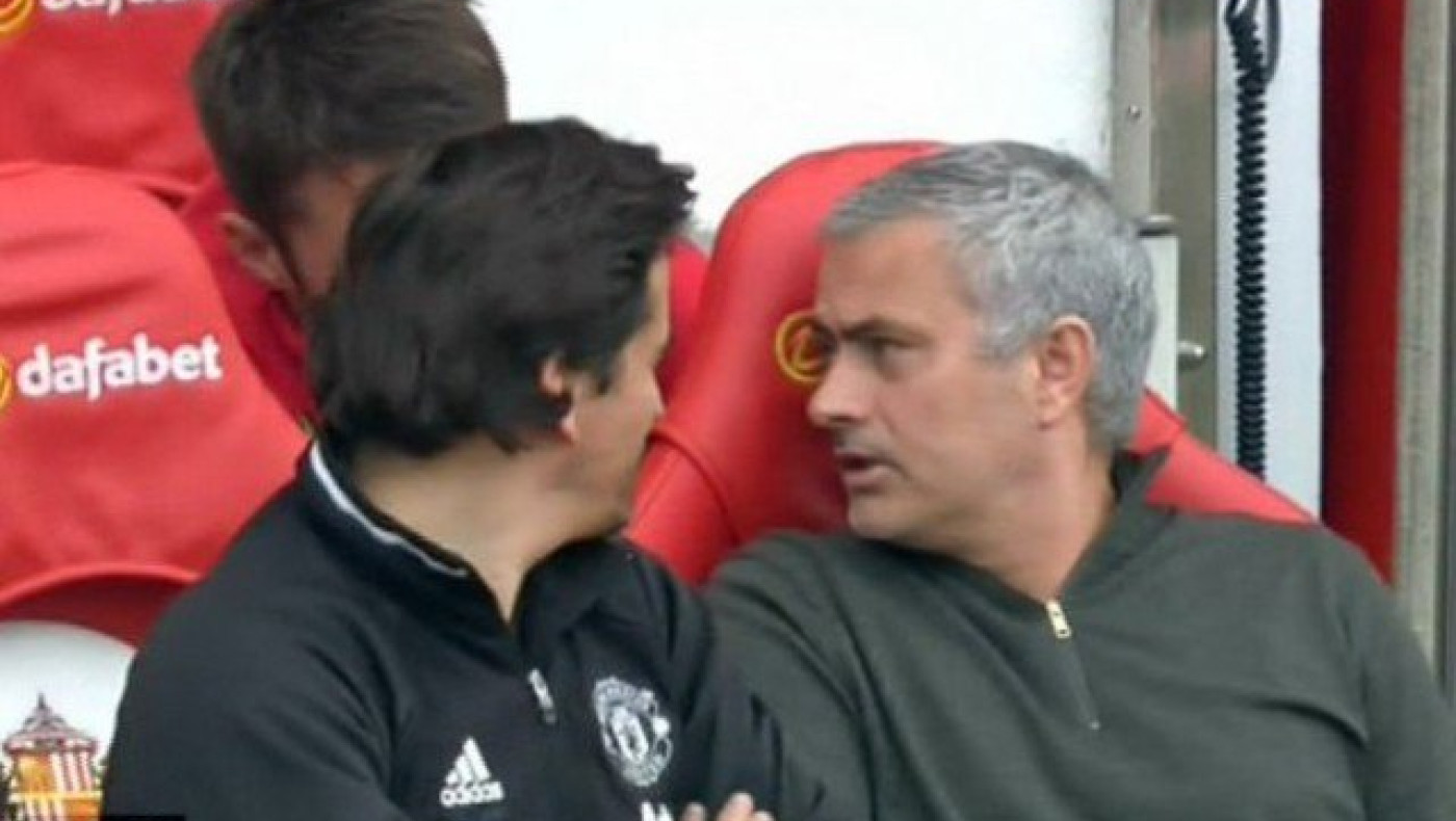 Τα συνθήματα των οπαδών της Γιουνάιτεντ που... ξένισαν τον Ζοζέ