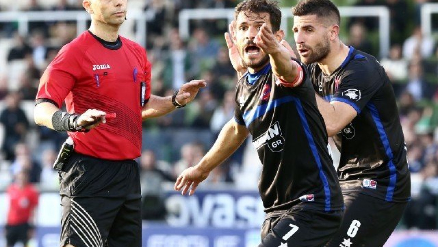 Μόνο                   επαγρύπνηση για τη διαιτησία...