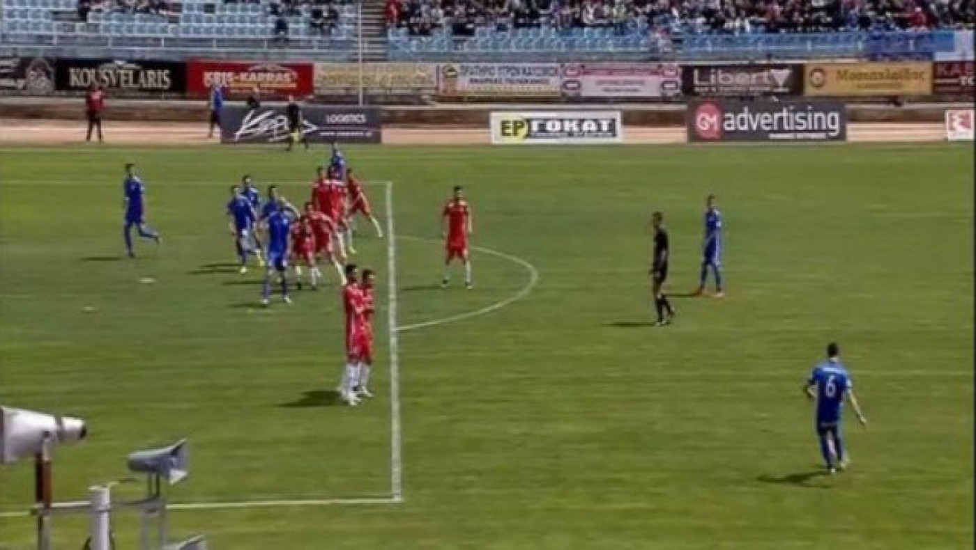 ΣΚΑΝΔΑΛΟ! Πέντε παίκτες της Λαμίας ήταν οφσάιντ στο πρώτο γκολ (vid)