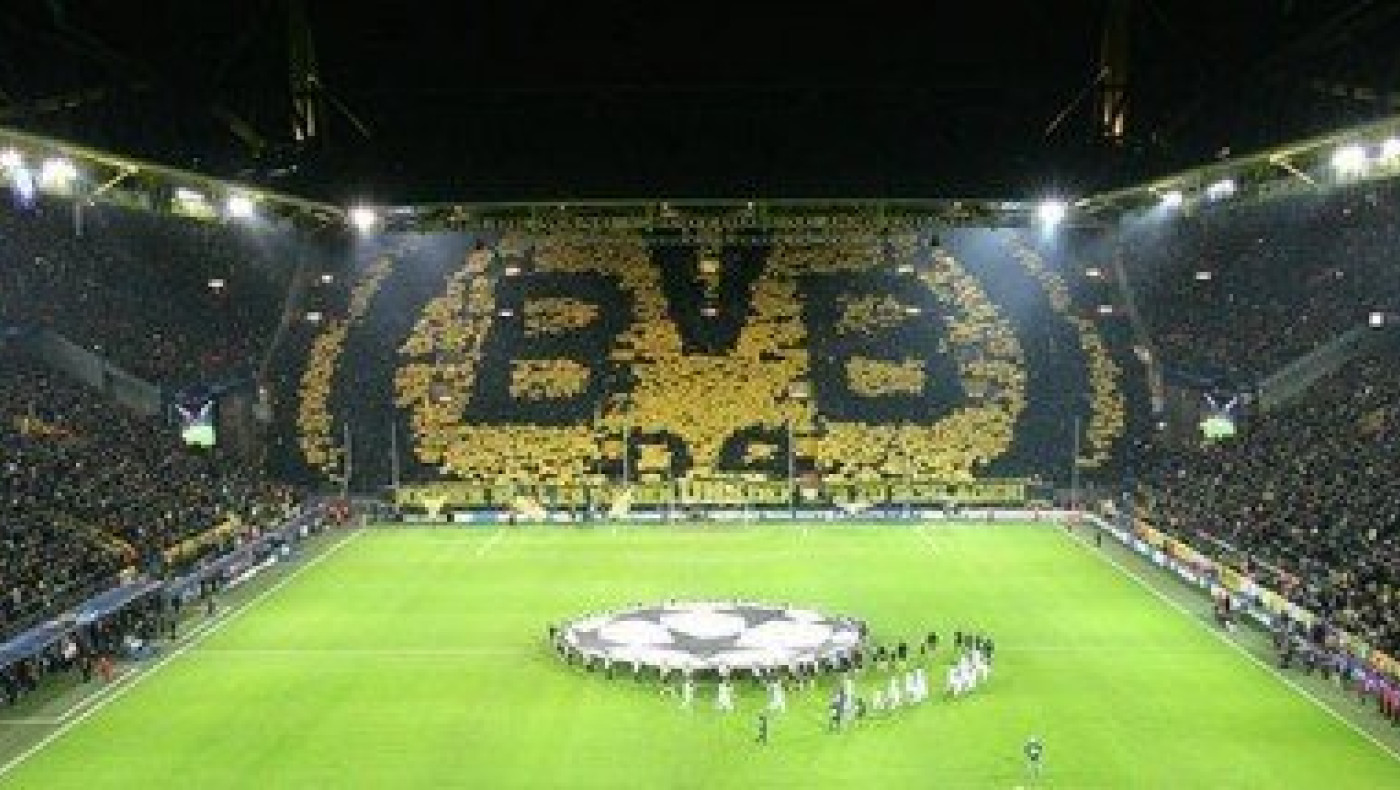 Μήνυμα   των οπαδών της Ντόρτμουντ για την ομοφοβία (pic)