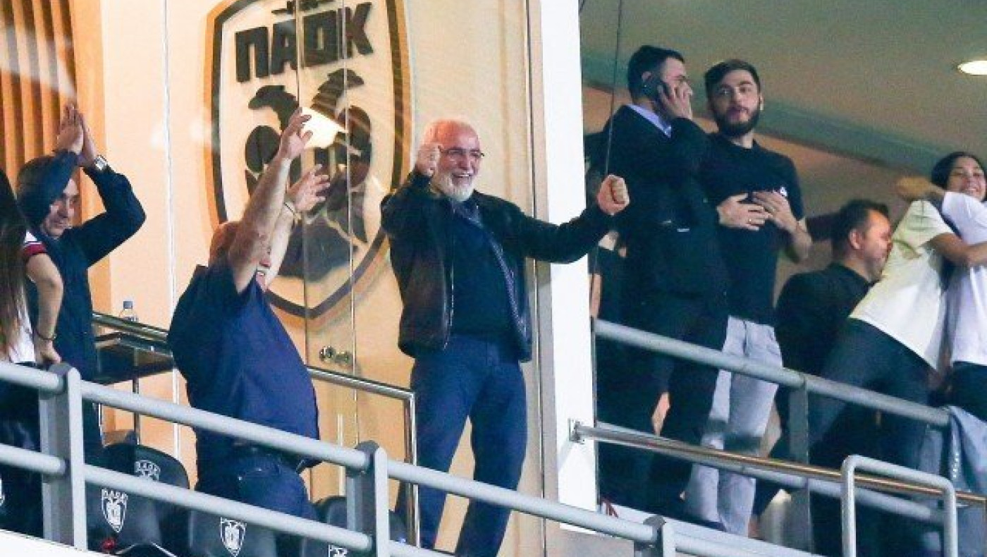 «Σφάζουν» οι νέοι χαλίφηδες!    Γελάει ο κάθε πικραμένος...