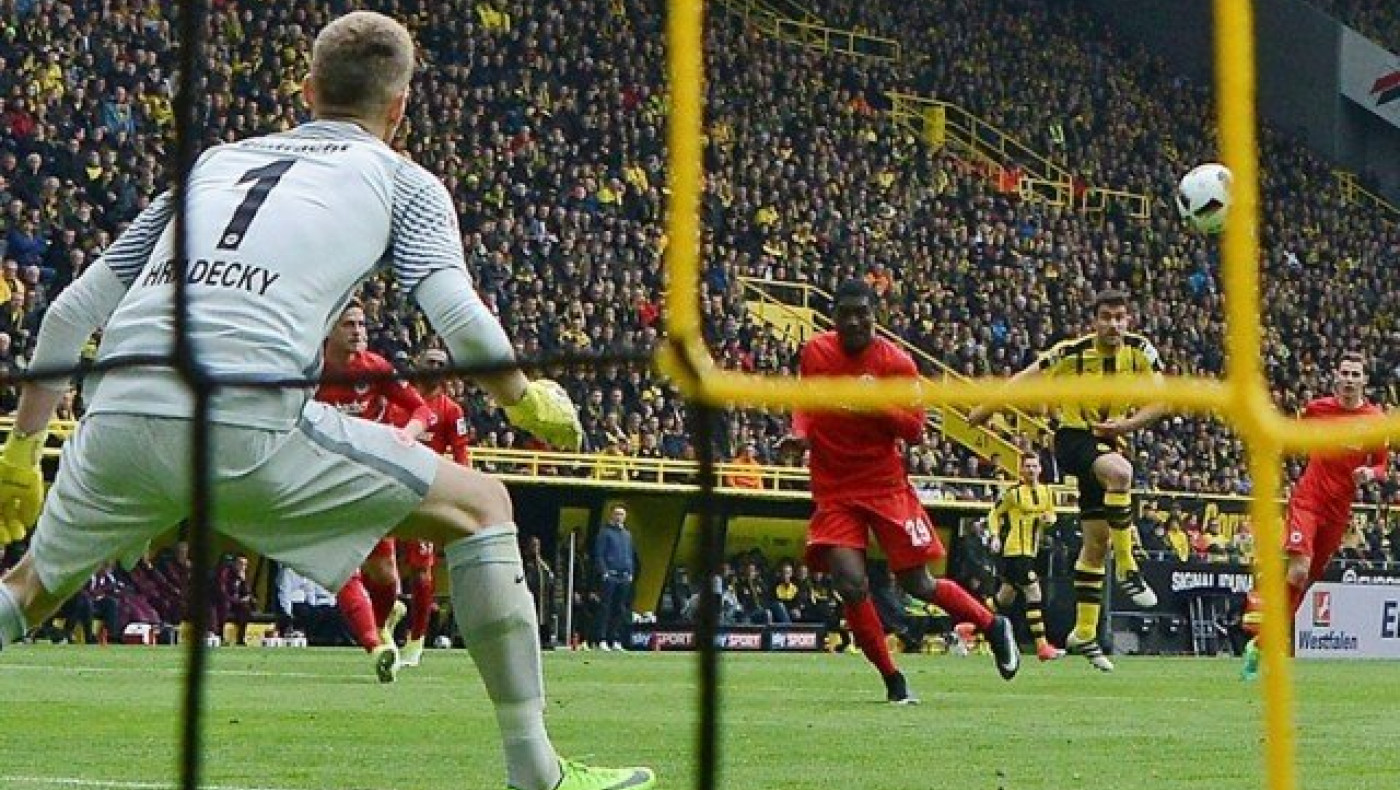 Το σηκώνει η Ντόρτμουντ, όπως και οι Παρί Σεν Ζερμέν,  Μπαρτσελόνα