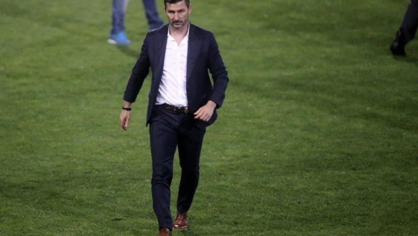 To... άδειασμα Ουζουνίδη σε Ίβιτς για     την μπύρα
