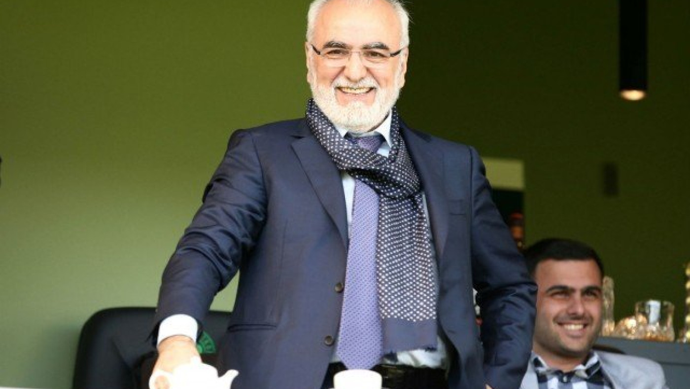 Ο Σαββίδης      λύνει     τον γρίφο  του προπονητή