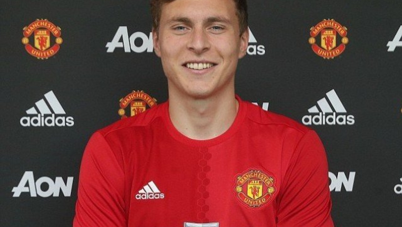 Ανακοίνωσε               Λίντελεφ η Μάντσεστερ Γιουνάιτεντ