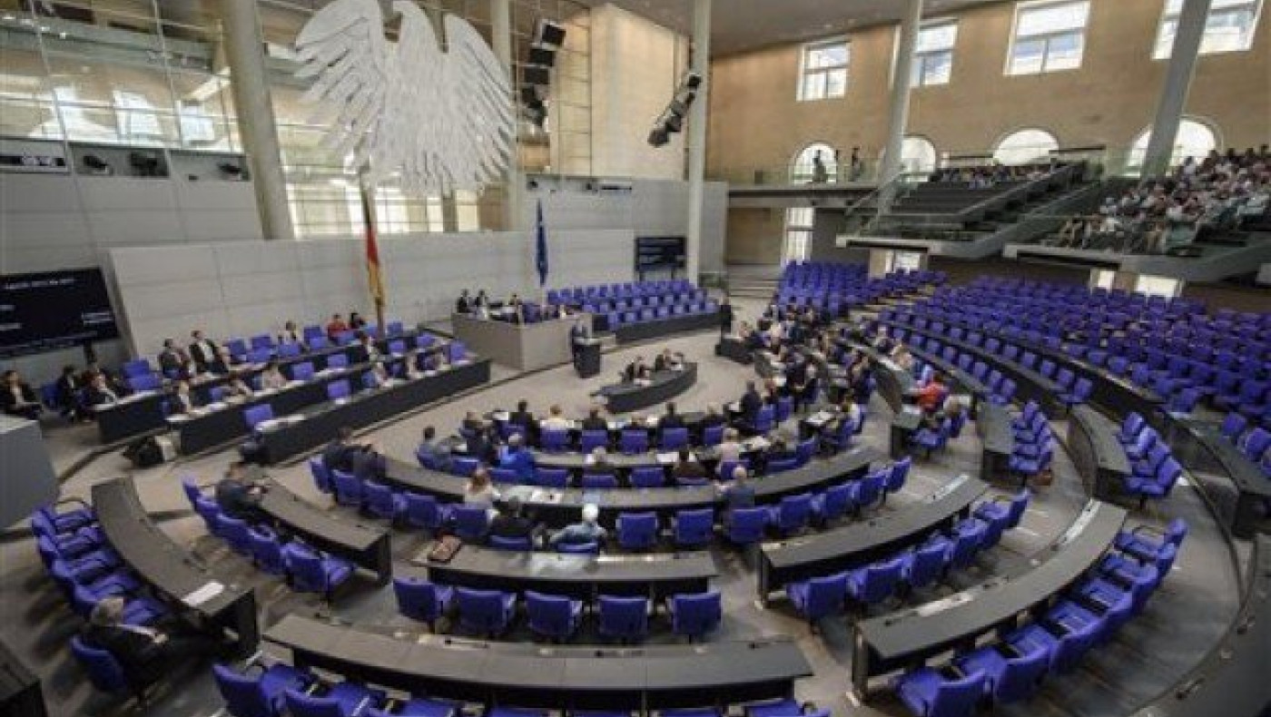 Η Γερμανία αποκαθιστά χιλιάδες γκέι που καταδικάστηκαν από το Γ' Ράιχ