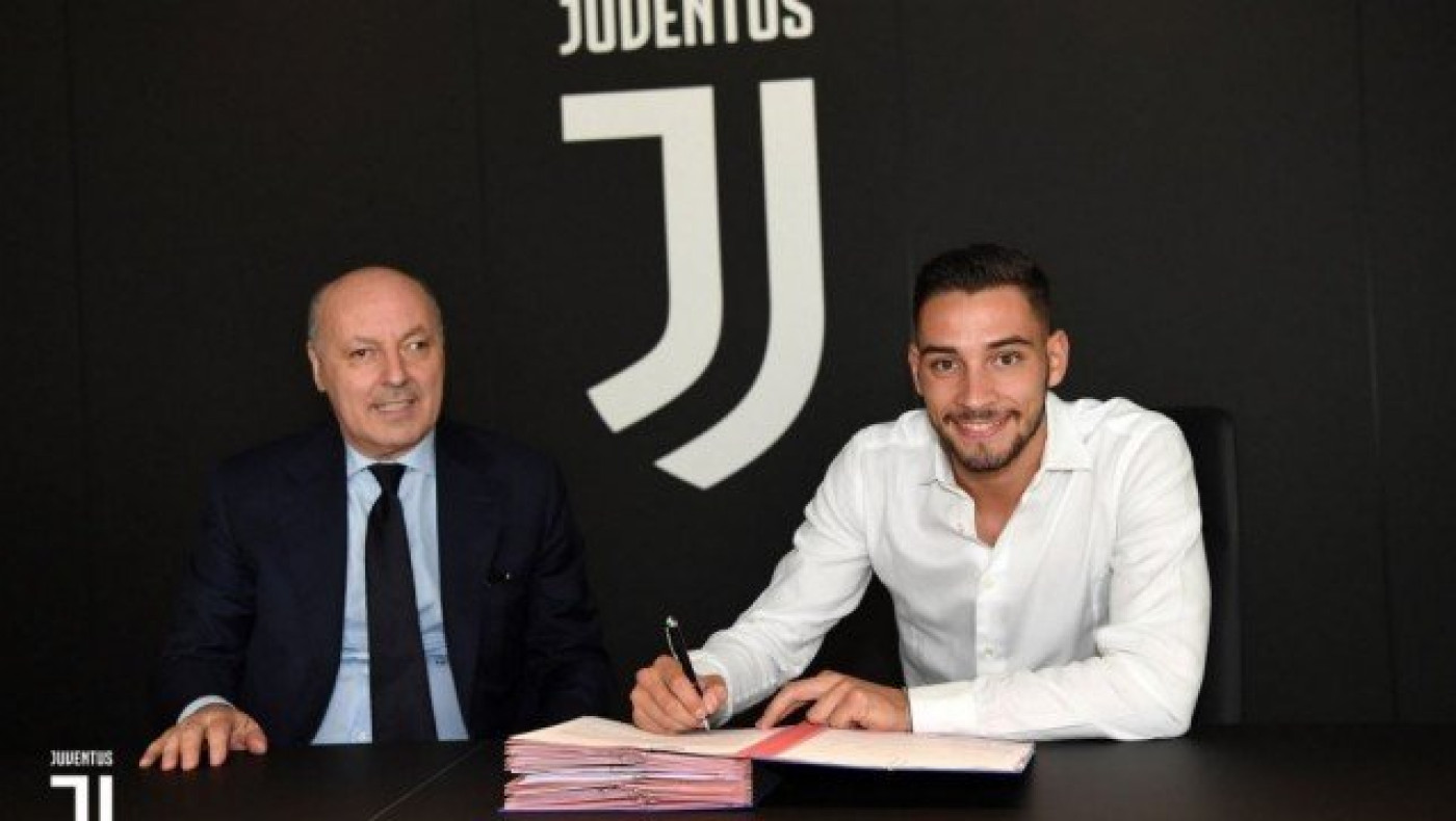 Υπέγραψε    στη     Γιουβέντους     ο     Ντε Σίλιο