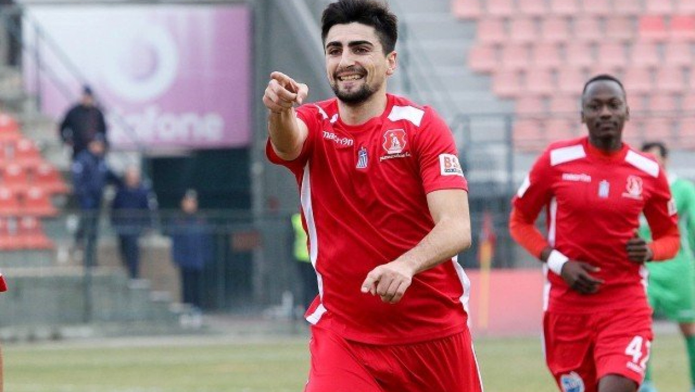 Μπάσιμο        Μακεδονικού           για       Κανούλα