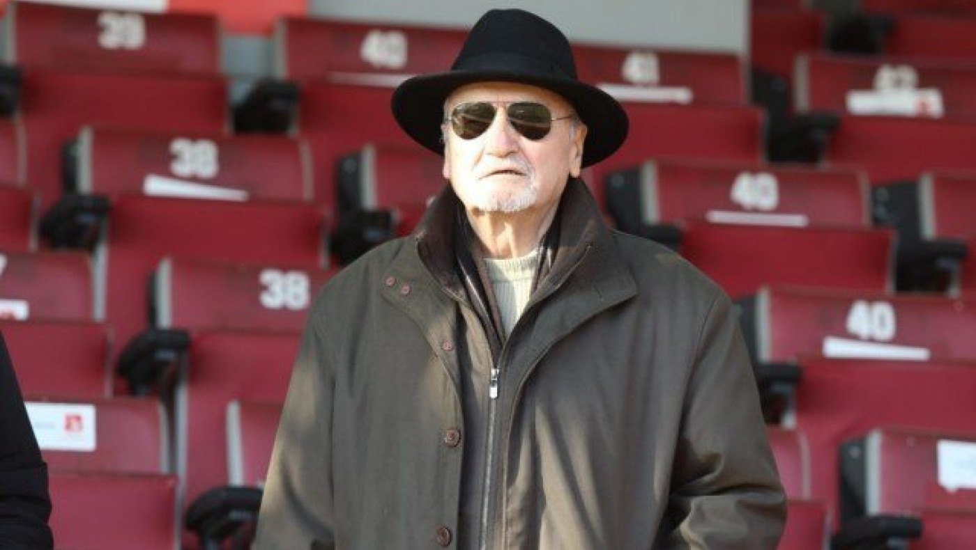 ΠΑΝΣΕΡΡΑΪΚΟΣ:       Στήριξη   μόνο   εκτός    νομού!