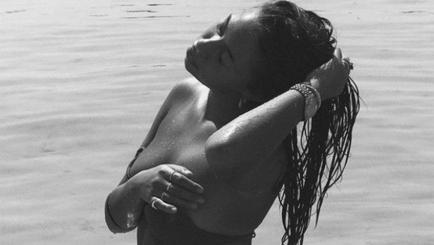 «Κολάζει» η νέα σύντροφος      του Ντιμπάλα! (pics)