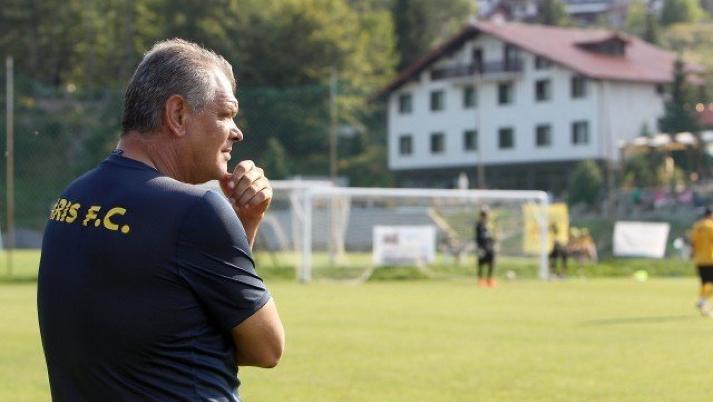 Εδώ            σε            θέλω           κόουτς…