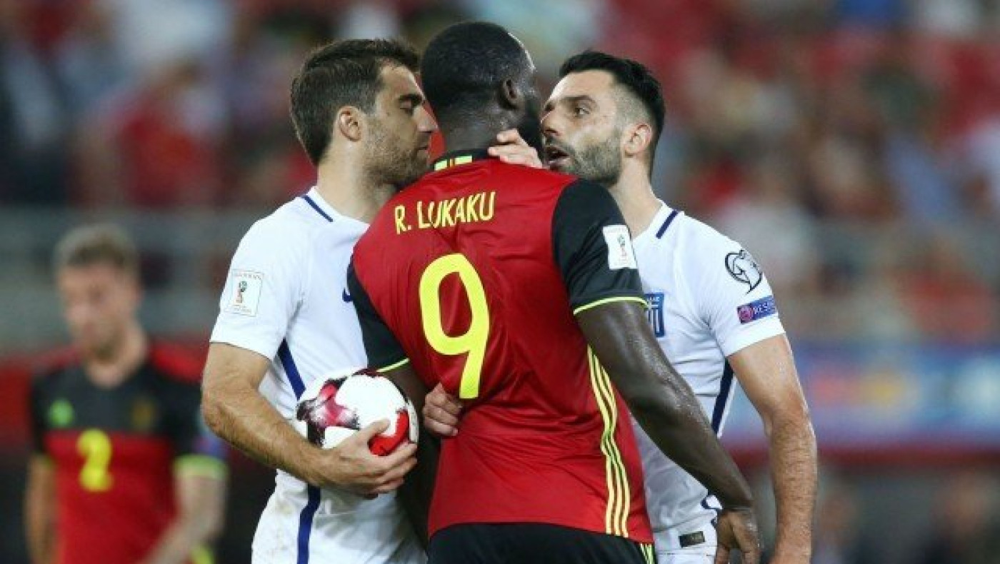 Λουκάκου   εναντίον   Τζαβέλλα  και  Ελλήνων φιλάθλων