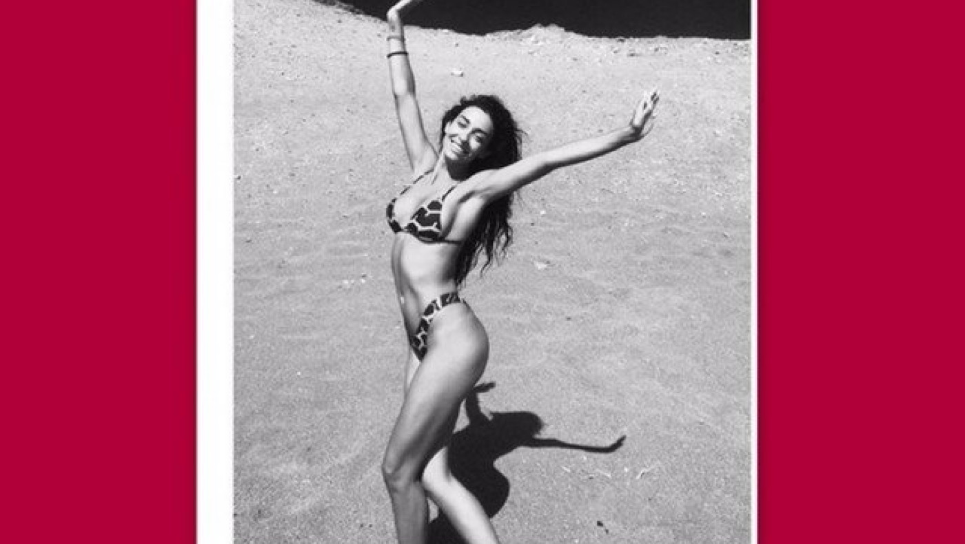 Η Ελένη Φουρέιρα  στην παραλία με μικροσκοπικό μπικίνι! (pics)