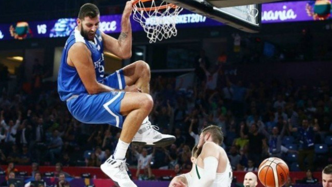 Μπουρούσης: «Ακούσαμε πολλά, να βγάλουμε την Εθνική ξανά στην ελίτ»