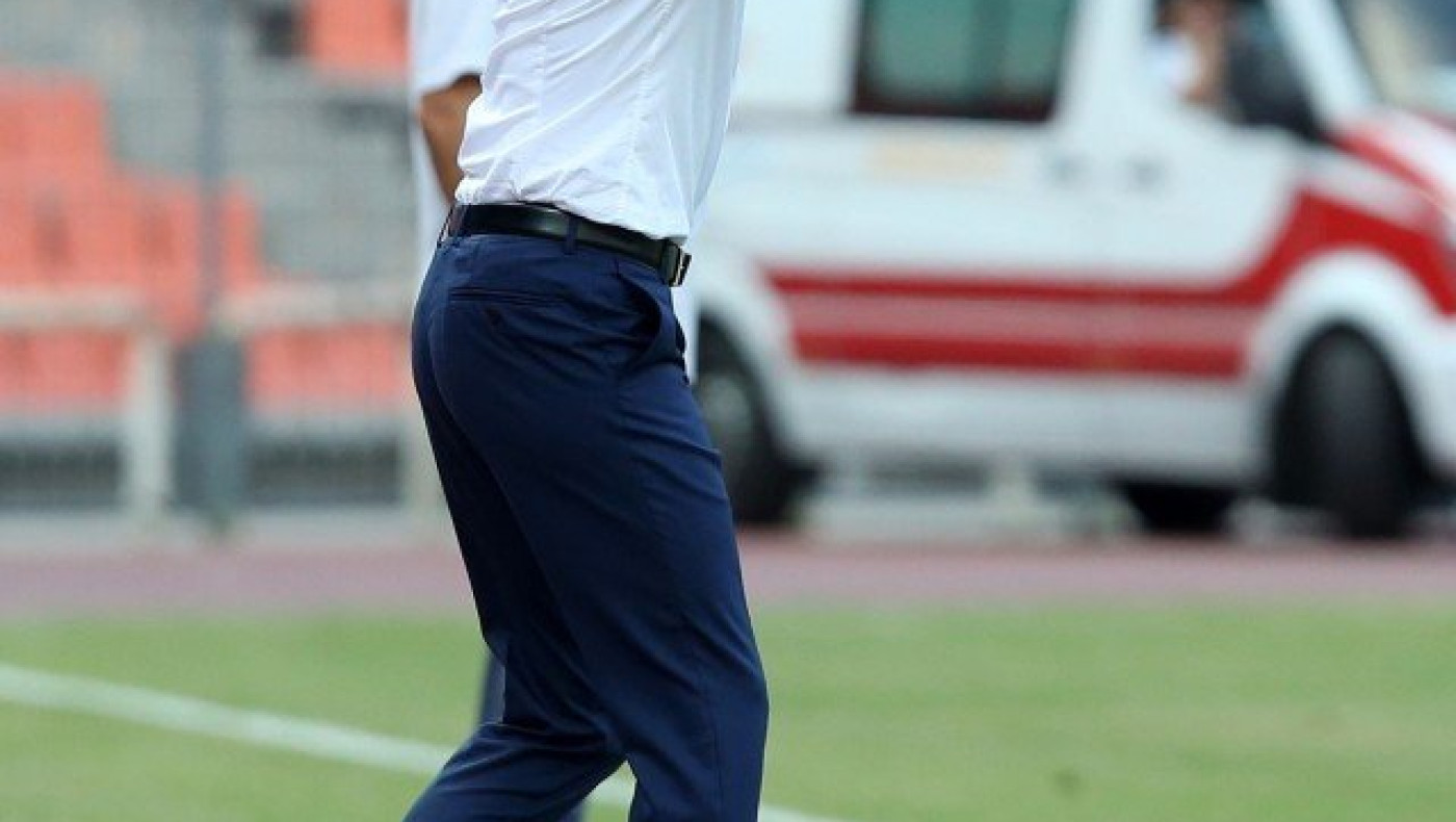 Ηγγικεν       η ώρα      του Ραζβάν      Λουτσέσκου