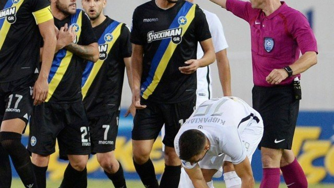 «Χαρτοπόλεμος» Ατρομήτου – Αστέρα για τη διαιτησία του Στυλιαρά