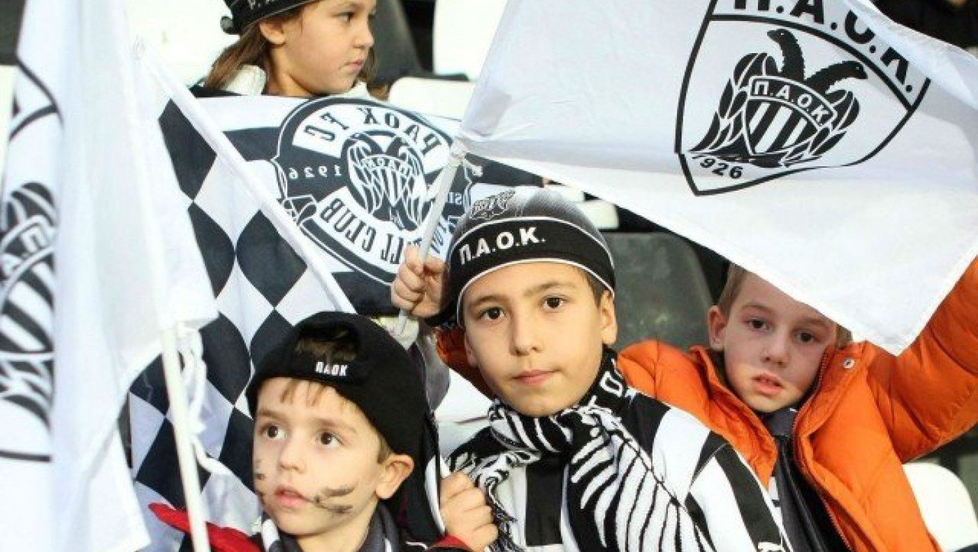 Χαμογελάει                                 το μέλλον