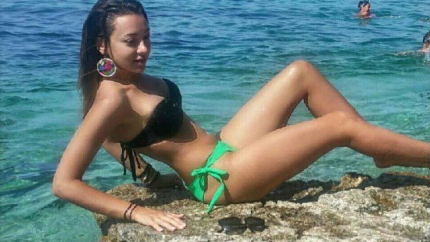 The Voice: Η Ελληνίδα τραγουδίστρια που «κόπηκε» σε καυτές πόζες