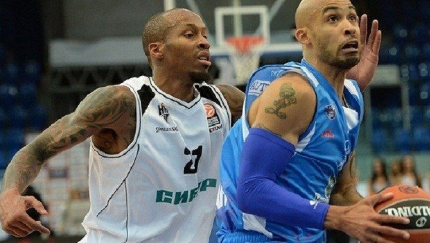 Ιστορική νίκη για Νίζνι