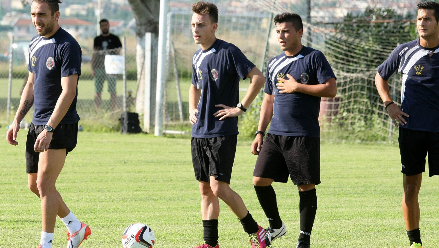 Σε άνοδο η ψυχολογία,  το Σάββατο ο αγιασμός