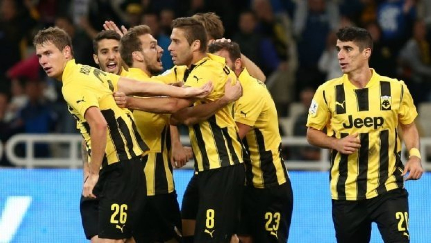 Ανατροπή και κορυφή η ΑΕΚ