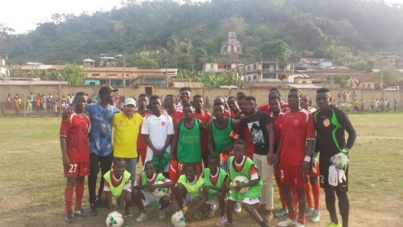 Λεωνίδας        Μπίλης: «Η ζωή μου        στην Γκάνα»