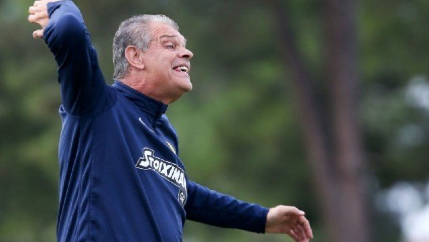 Πρώτες        δοκιμές        από               Σπανό