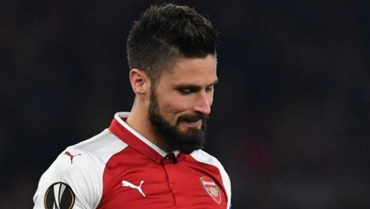 Η Μπάγερν                   γλυκοκοιτάζει τον Ζιρού!