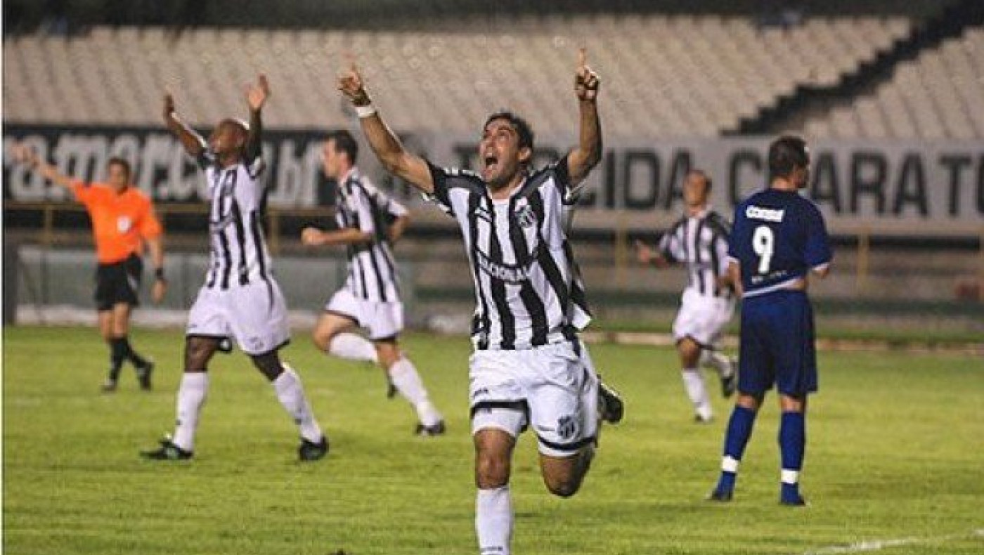 Εχει σημεία η Ιταλία,         έχει και η Βραζιλία,  ακόμη και η Σκωτία