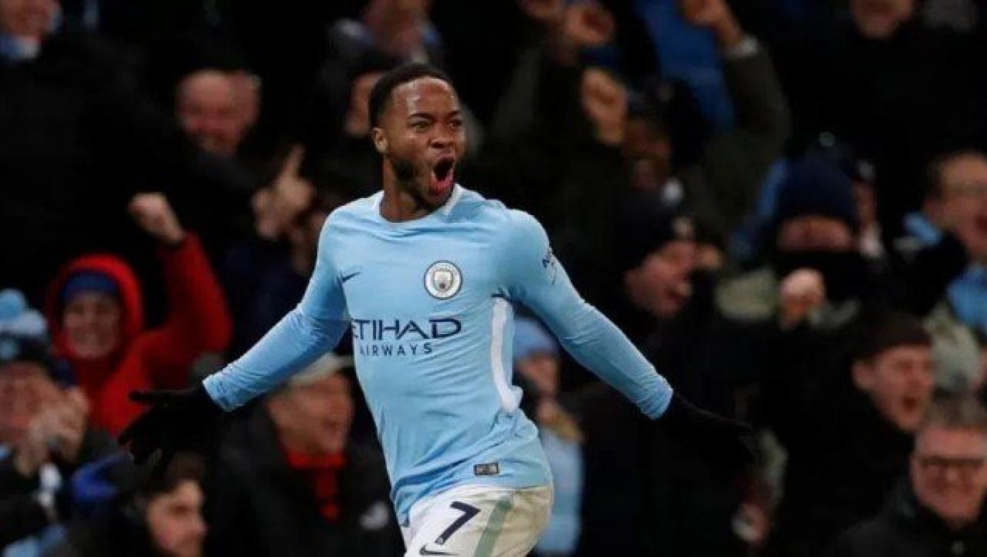 «Χρυσώνει» τον Στέρλινγκ για νέο συμβόλαιο η Μάντσεστερ Σίτι