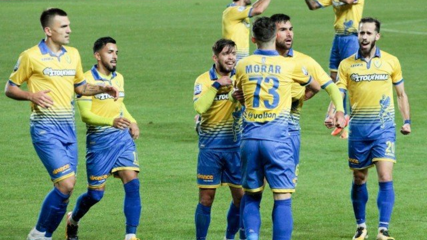 «Φιλί ζώης»                      για τον Παναιτωλικό