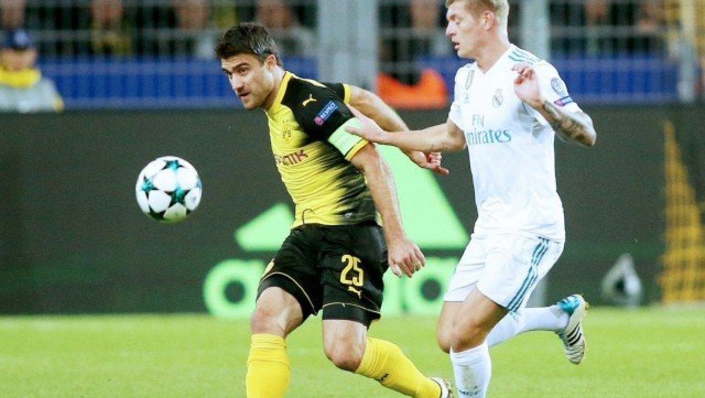 LIVE: Οι αγώνες του Champions League και ο χαβαλές στο twitter