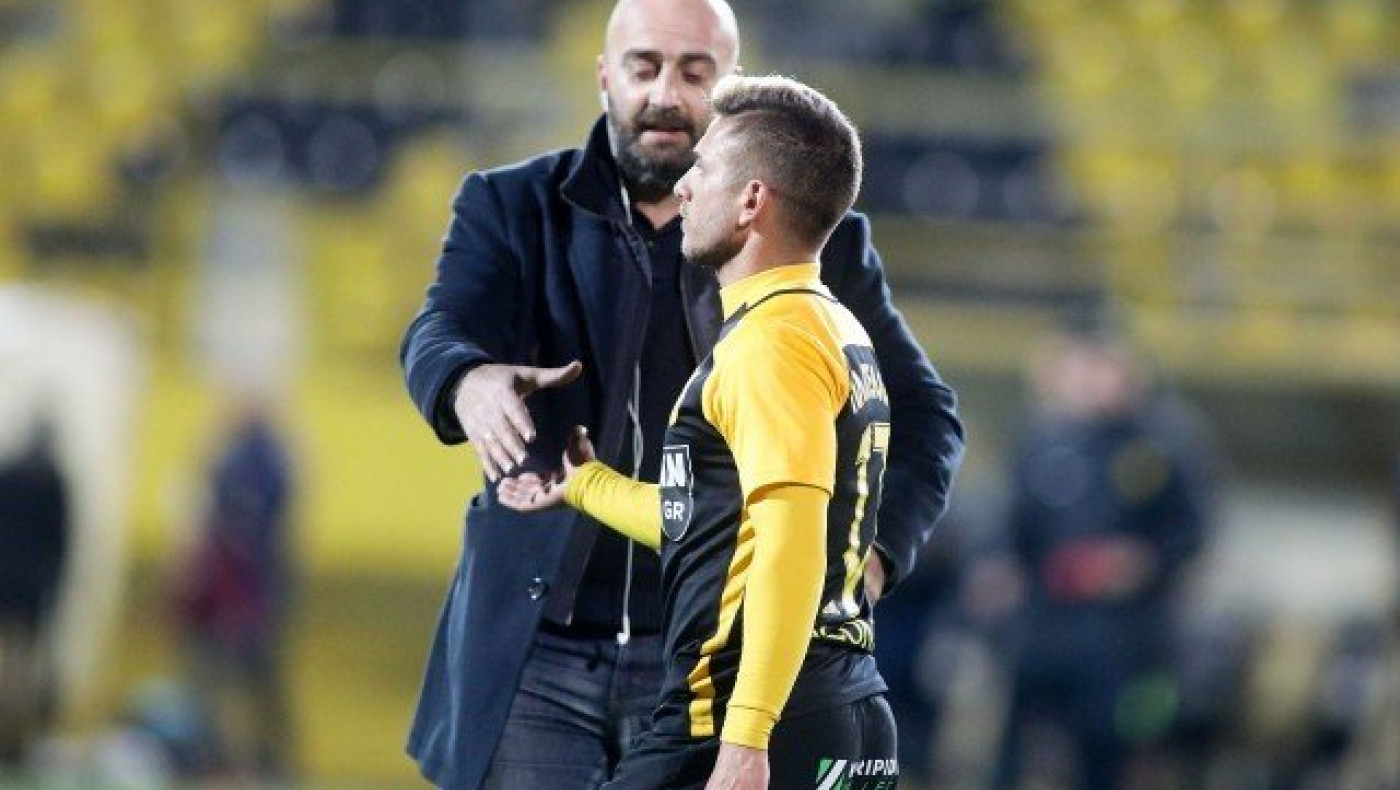 «Είστε               πρώτοι παίζοντας  ούτε το 50%»