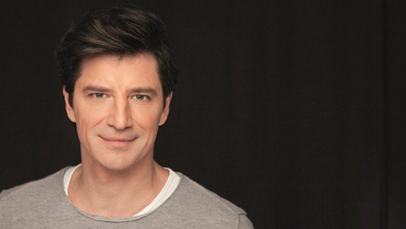 Σάκης Ρουβάς:                       Η παιδική ΦΩΤΟ για τα γενέθλιά του