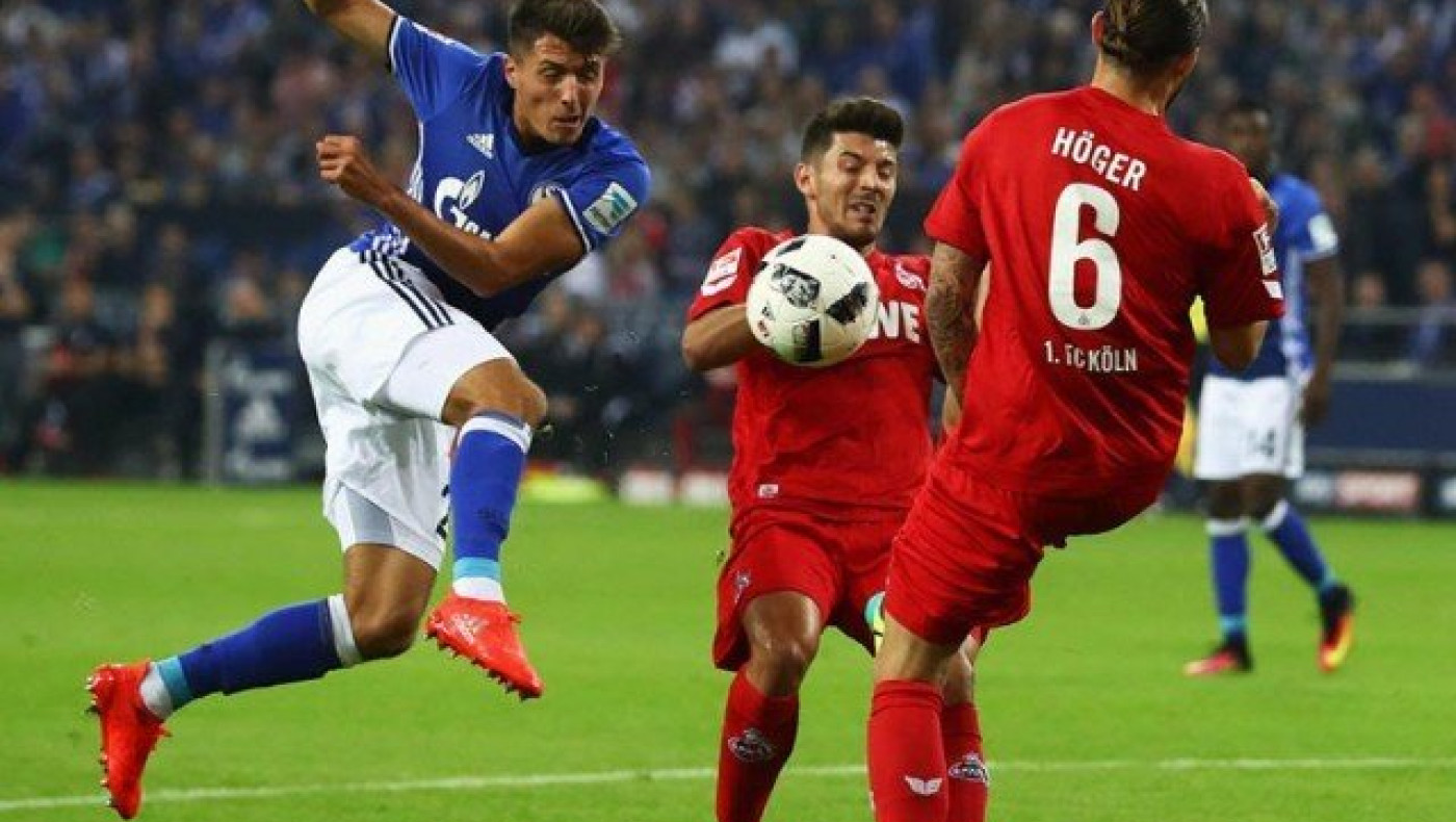 Στο Χ η Μοκαβλούν,  στο Χ η Αλμπαθέτε,  στο Χ και η Λεγανές