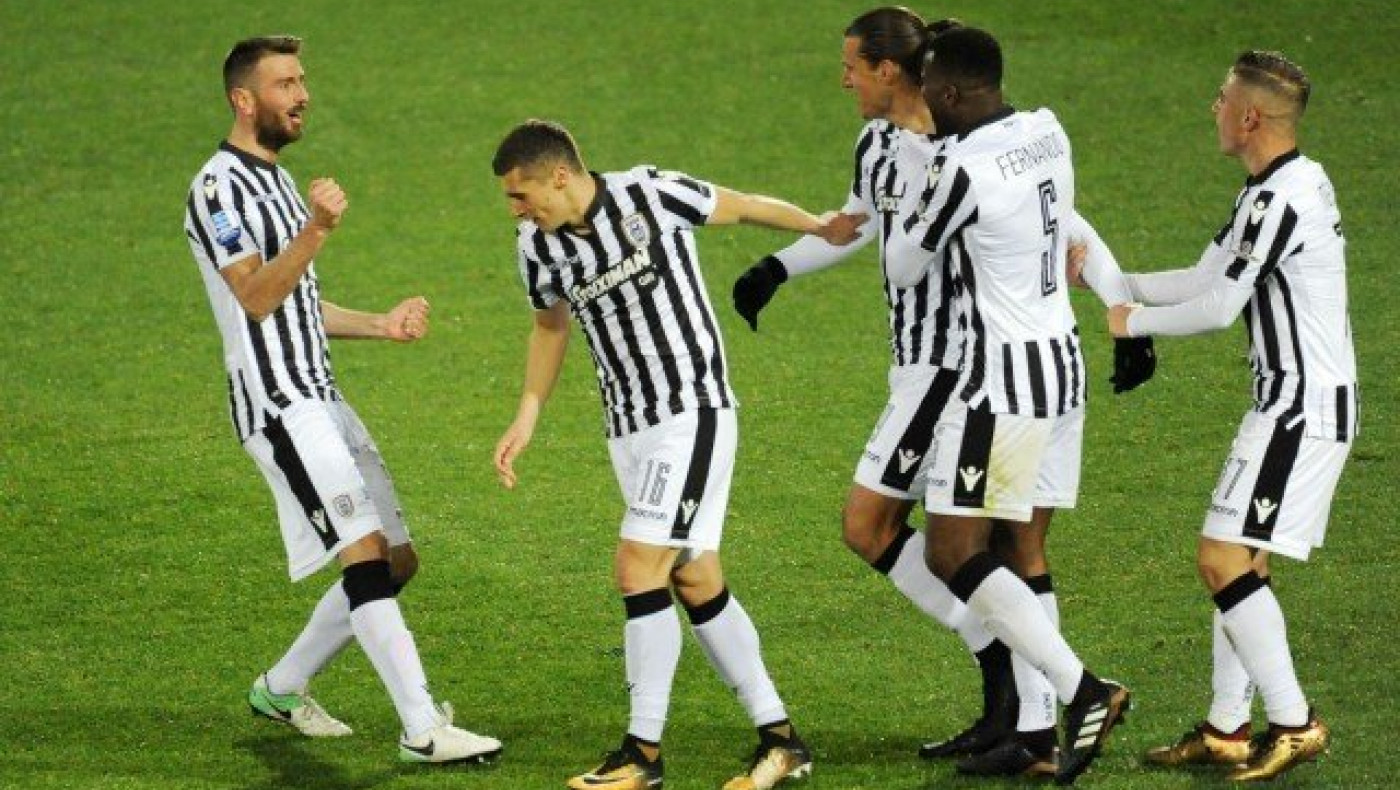 Καλή φώτιση (και)  στον                ενιαίο ΠΑΟΚ…