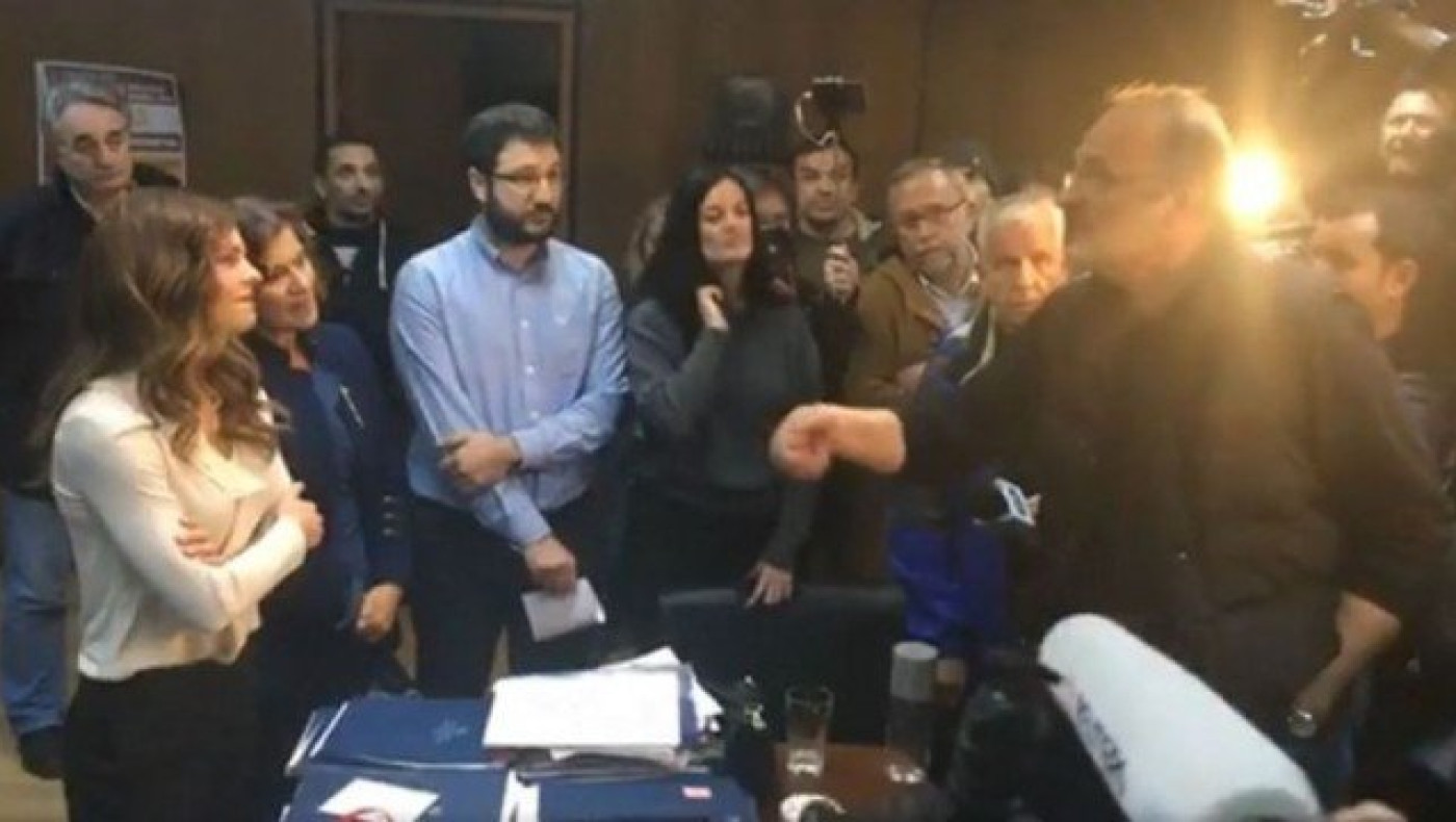 Στην Αχτσιόγλου μέλη του ΠΑΜΕ: «Χύθηκε αίμα για τις απεργίες» (ΒΙΝΤΕΟ)