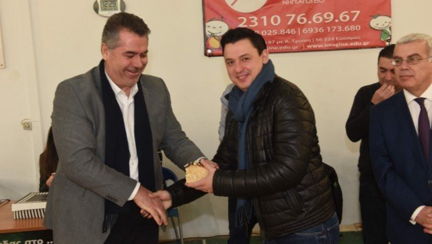 Εκοψε     την      πίτα       του    ο      Μακεδονικός (pics)