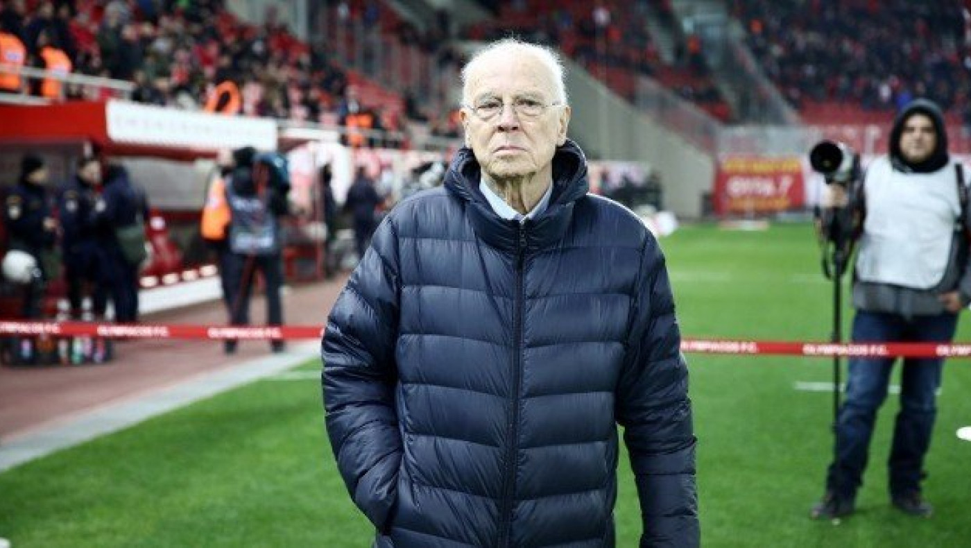 «Δεν έχω                          παρεκτραπεί ποτέ»