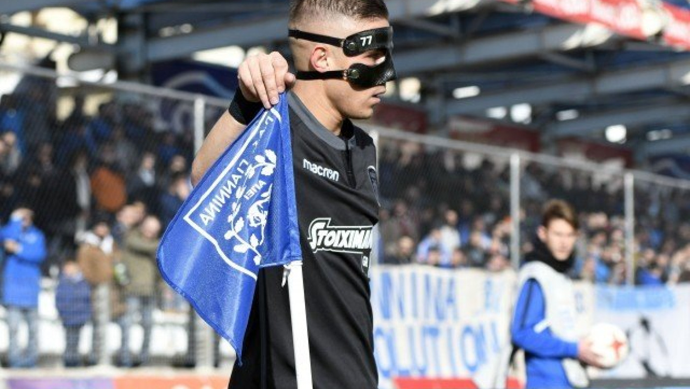 Από       τον       αποκλεισμό    στην χρονιά τίτλου