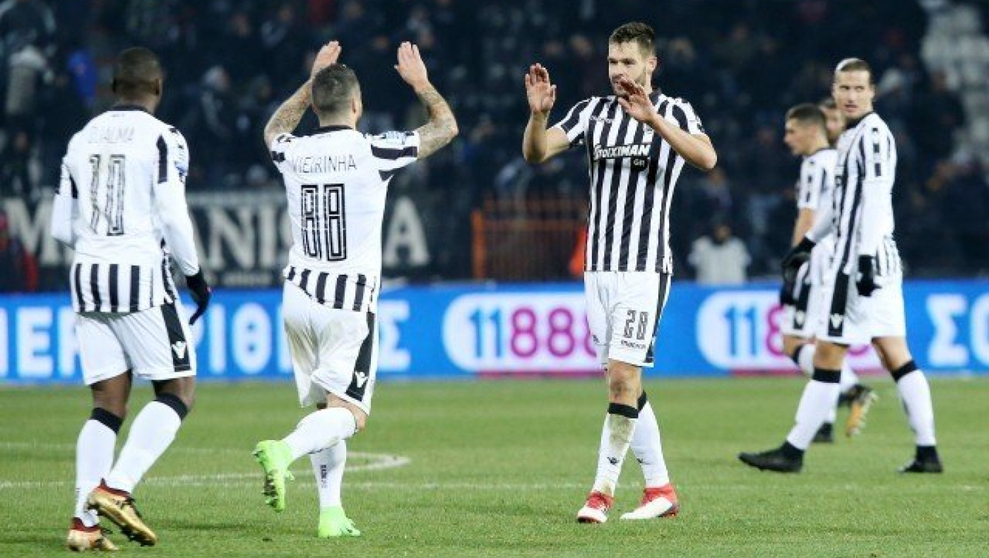 Βρήκε                               και... πορτοφόλι