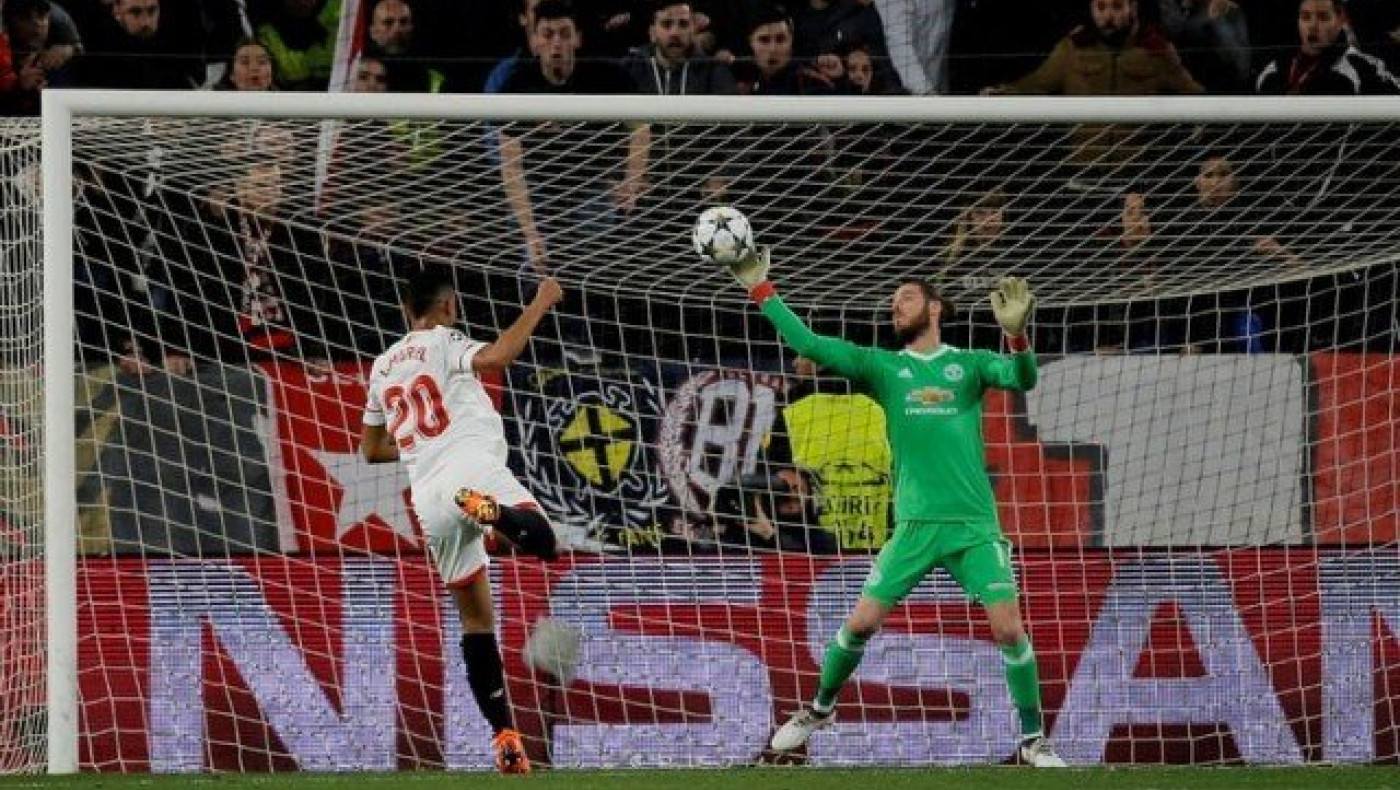 Επεσε πάνω στο... τείχος του Ντε Χέα η Σεβίλλη (video)