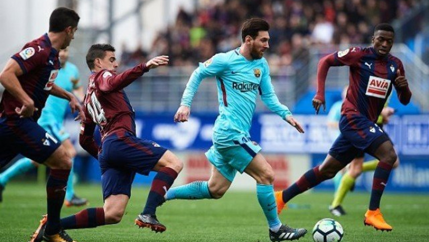 «Σπάει» ρεκόρ και              δοκάρια ο Λιονέλ Μέσι!