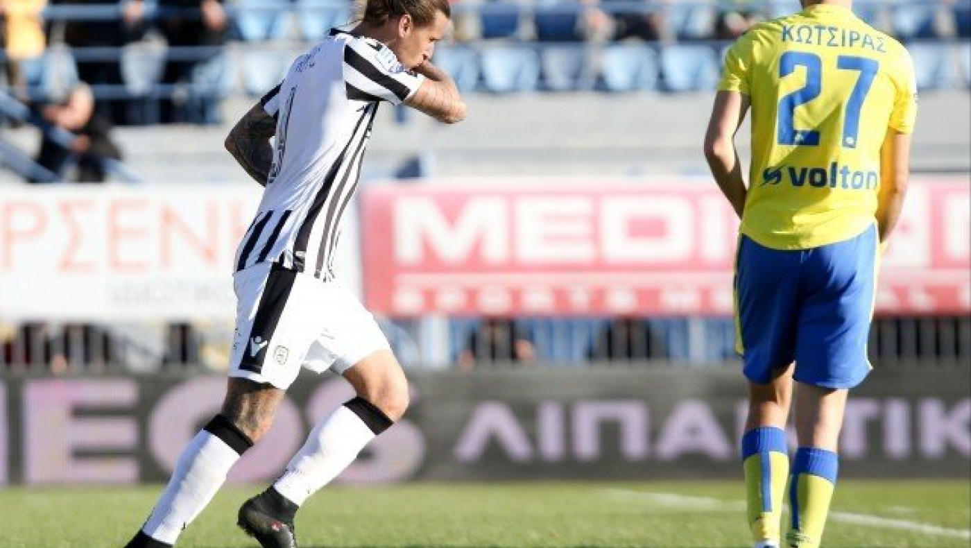 «Αυτοκτονία» με        κακή  εμφάνιση και ακυρωθέν γκολ