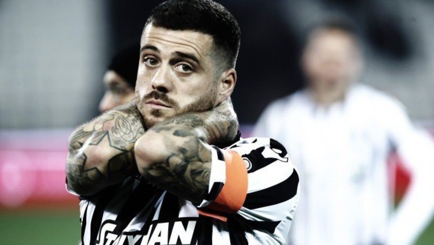 Ο     «γίγαντας»         Αντελίνο           Βιεϊρίνια