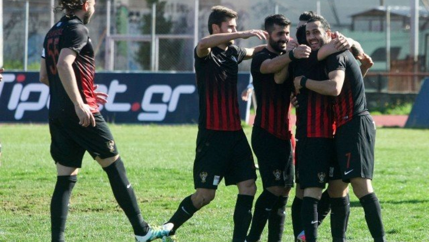 Καθάρισε     από      το           ημίχρονο     ο Απόλλων