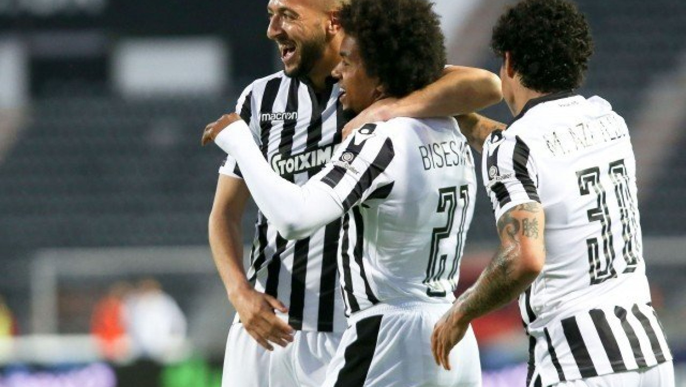 Είναι δυνατόν να παίζει ο Καντουρί και ο Μπίσεσβαρ να κάθεται πάγκο;