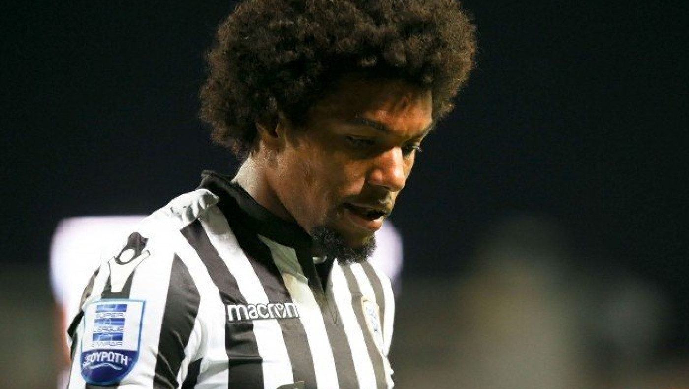 Κουνάει   σεντόνι, κλωνοποιήστε     τον     Μπίσεσβαρ